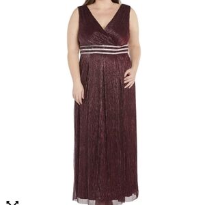 NWT R&M Richards Burgundy Red Metallic Formal Gown Dress